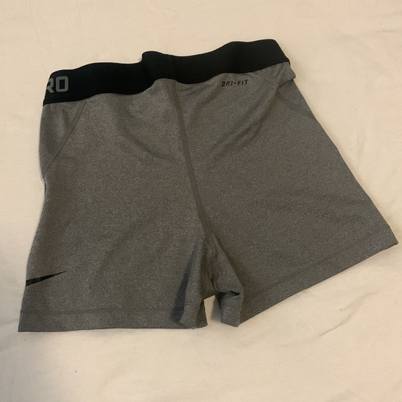 Nike Pro Shorts Women’s Size Small - Picture 2 of 3